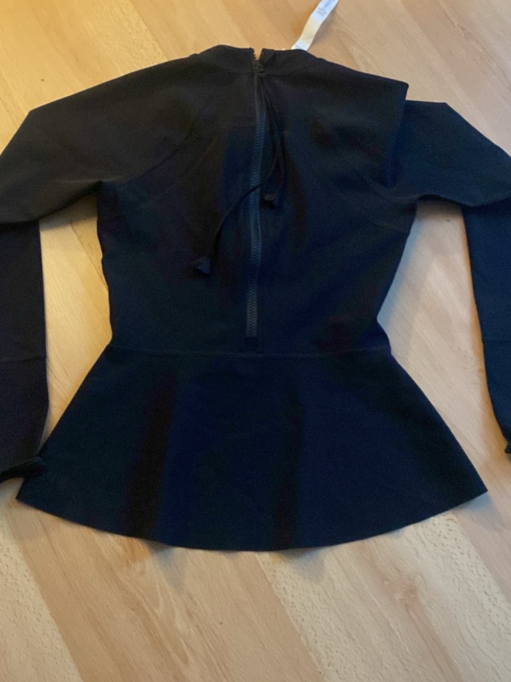 Lululemon top size 4